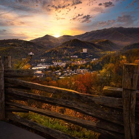 Four Bears Den Villa Gatlinburg Eksteriør billede