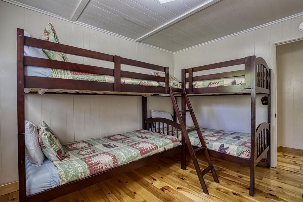 Four Bears Den Villa Gatlinburg Eksteriør billede