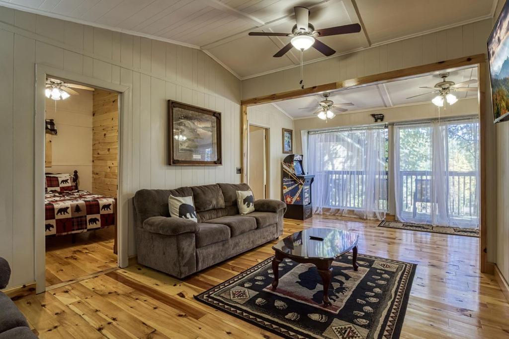 Four Bears Den Villa Gatlinburg Eksteriør billede