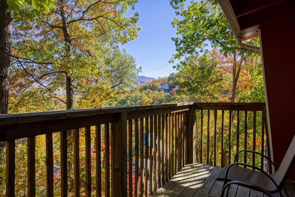 Four Bears Den Villa Gatlinburg Eksteriør billede