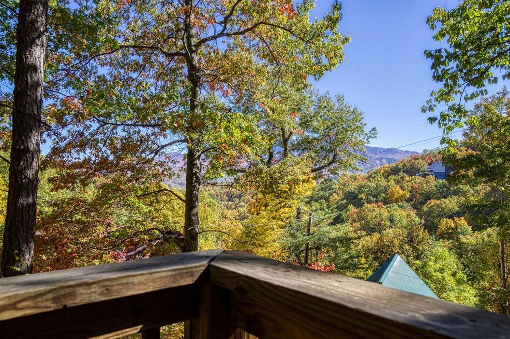 Four Bears Den Villa Gatlinburg Eksteriør billede